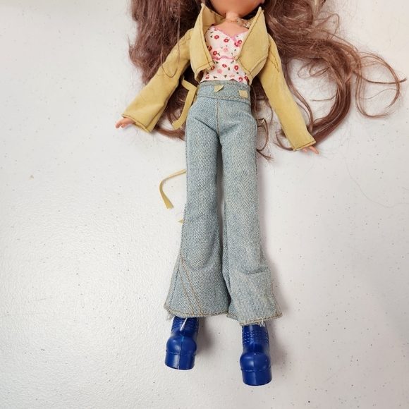 MGA Moxie Teens Tall Doll Clothes Parts Pieces - Picture 4 of 9